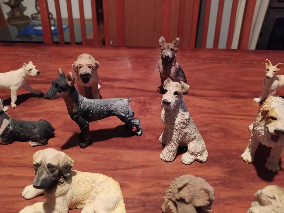 43 dog miniatures64737973320193122