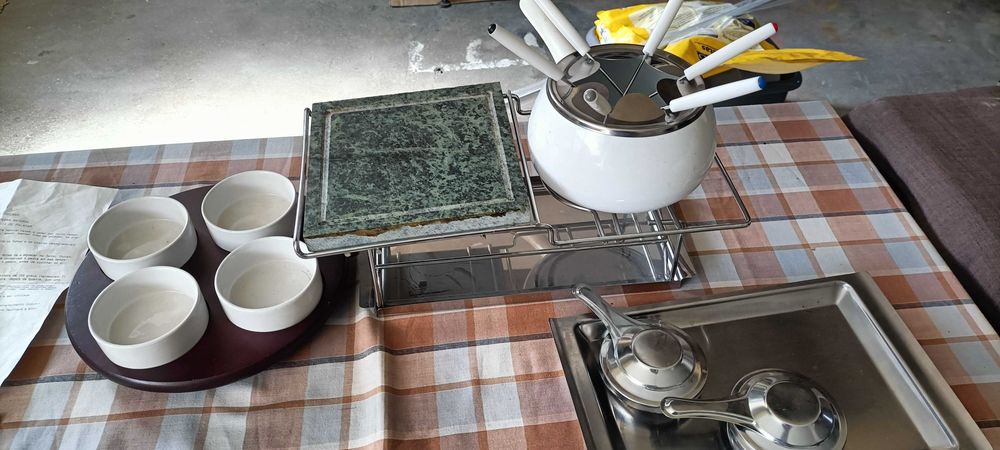 SERVIÇO FONDUE (6 PESSOAS ) COM PEDRA DE GRELHAR