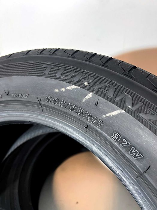 Pneus Bridgestone Turanza T001 - 225/55/17 - Excelentes