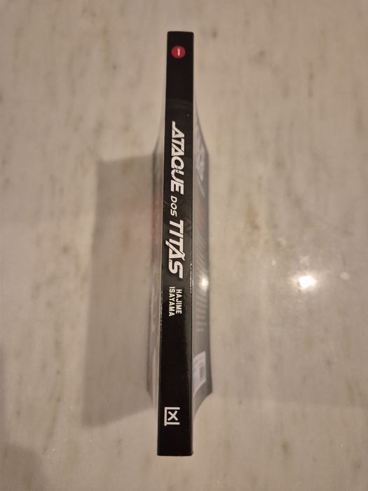 Livro - Ataque dos Titans