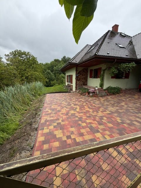 Układanie kostki brukowej | Podjazdy, tarasy, drenaże | Solidnie i terminowo