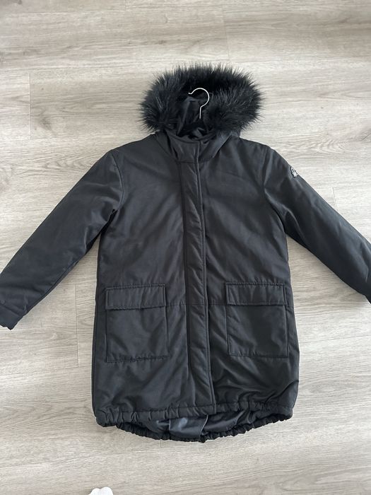 Парка, зимова куртка benetton 140 см 9-10 років