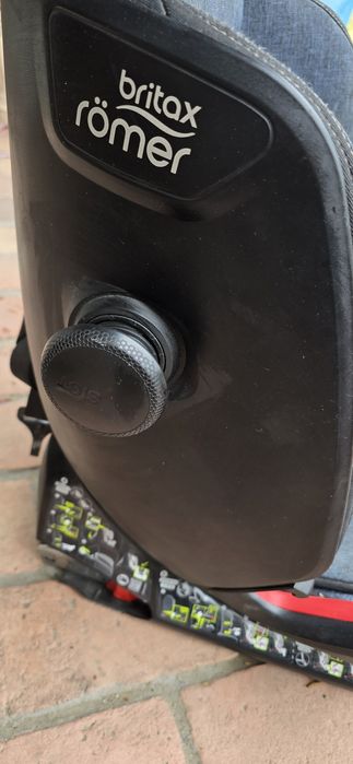 Fotelik samochodowy Britax Romer Advsnsafix IV R