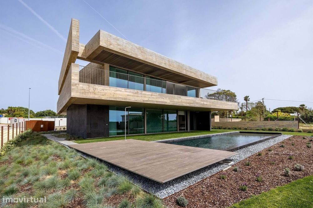 Fantástica Moradia T4 De Arquitetura Contemporânea Na Praia Da Luz, La