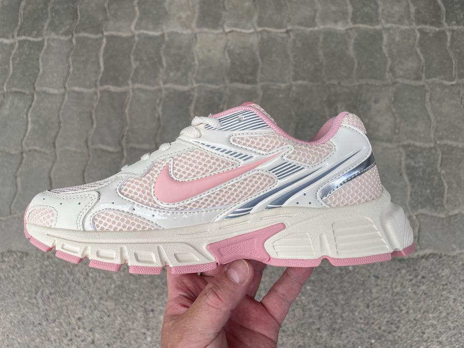 Жіночі кросівки Nike Vomero Custom Pink 36-41