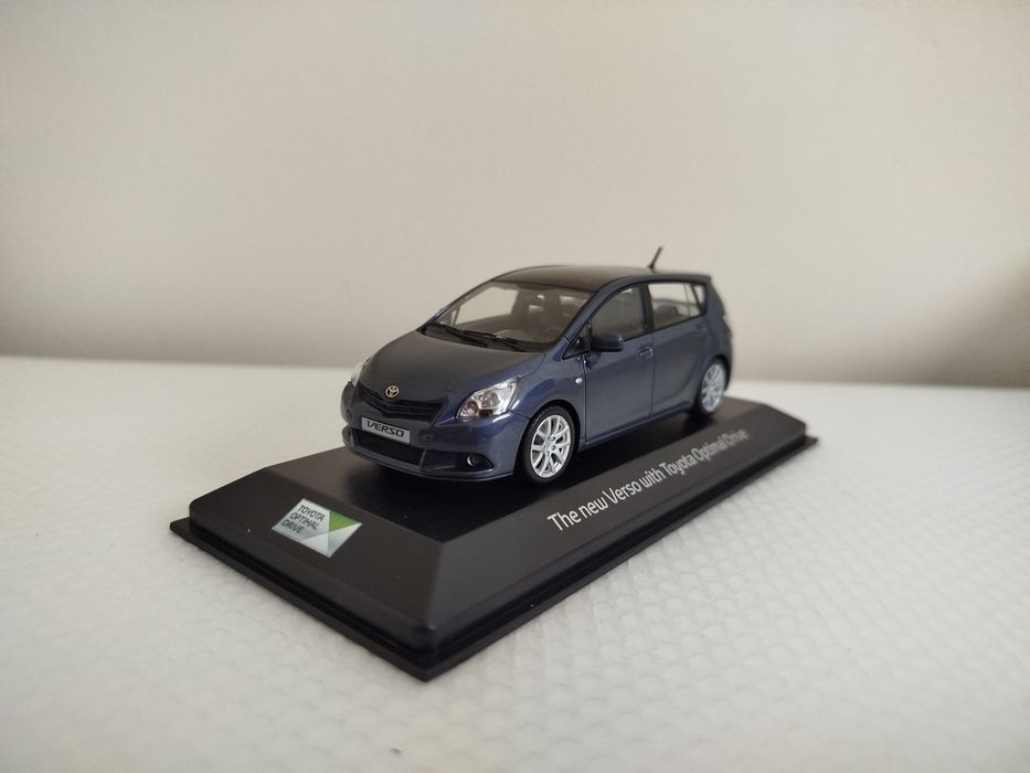 Miniatura Toyota Verso 1/43 Nova