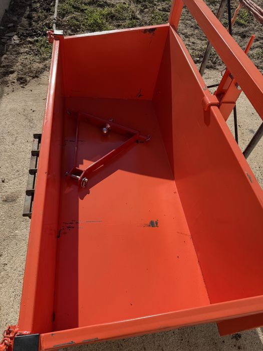 Caixa Agrícola para Trator Basculante – Nova - 1.40m