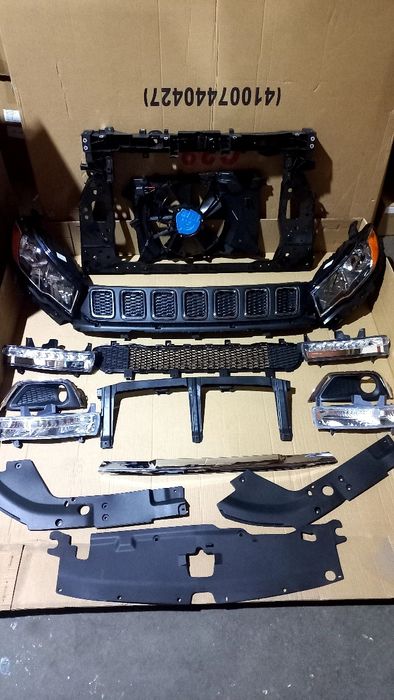 Передняя панель Jeep Compass 2017 Диффузор  джип компас