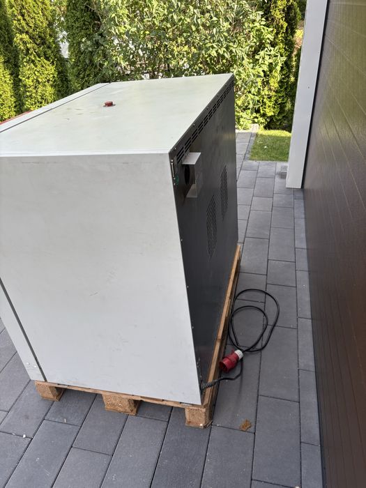 Suszarka laboratoryjna Binder FED 400