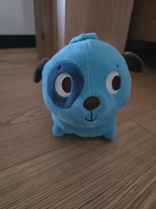 B. Toys Wędrujący Piesek Do Nauki Raczkowania