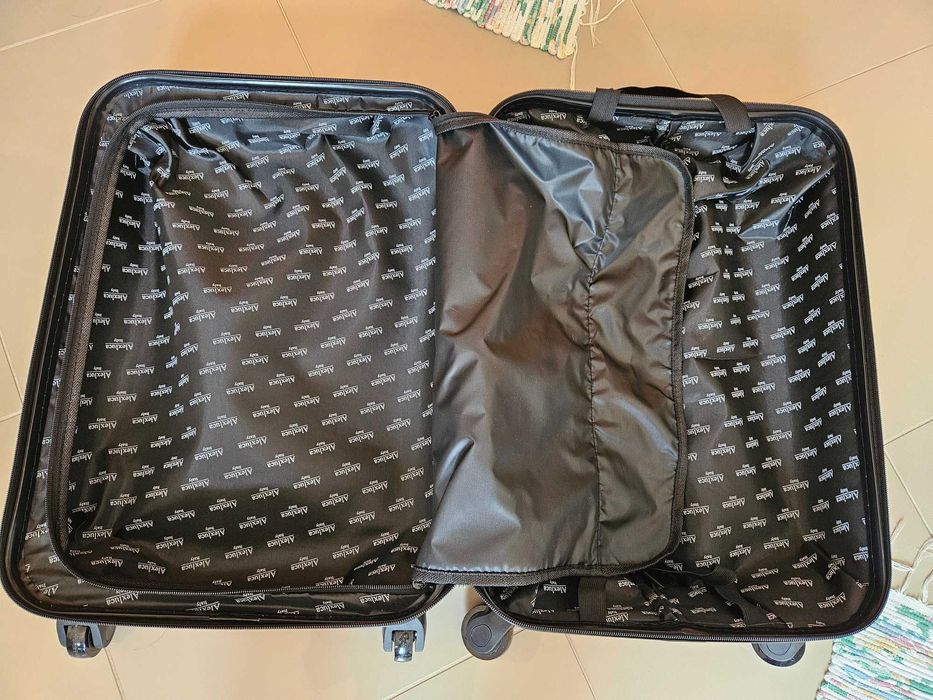 Mala de viagem italiana - Edição Limitada rara Coca cola - 4 rodas