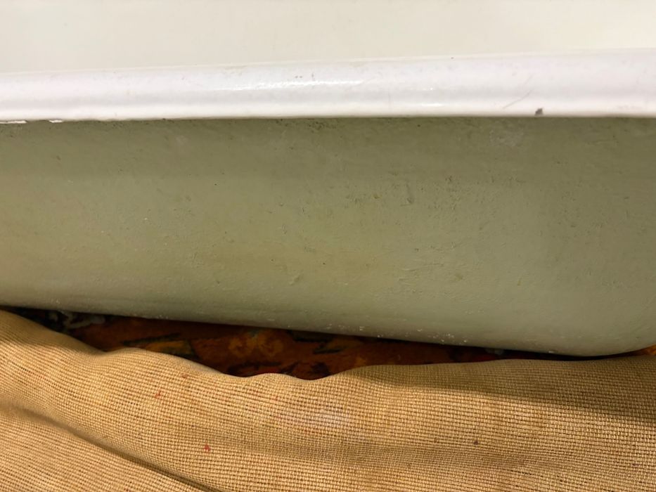 Продам ванную чугунная на ножках