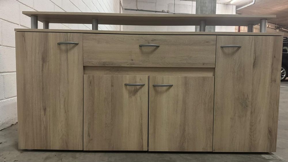 Comoda madeira como nova