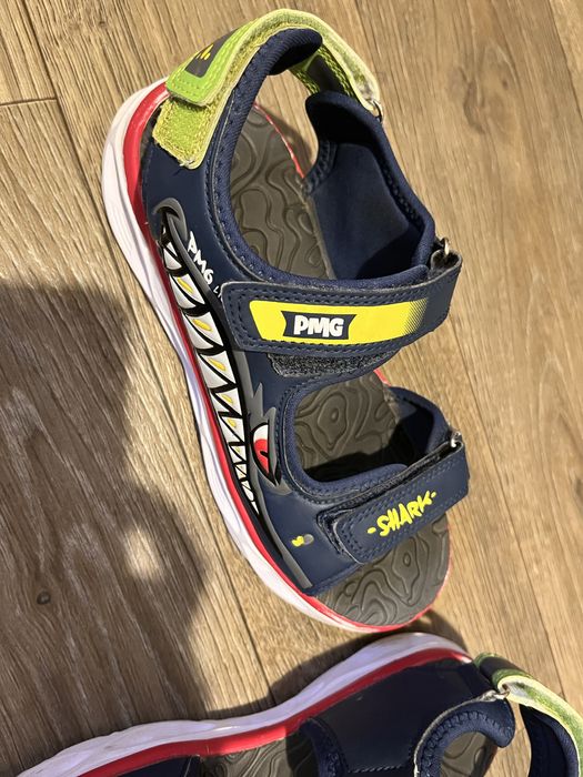 Босоножки фірмові