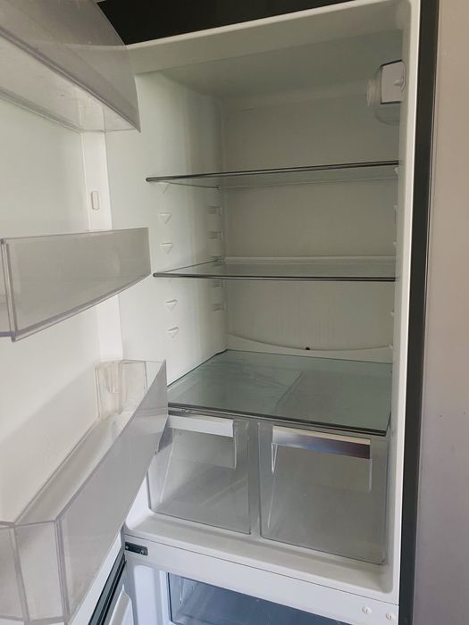 Холодильник Electrolux