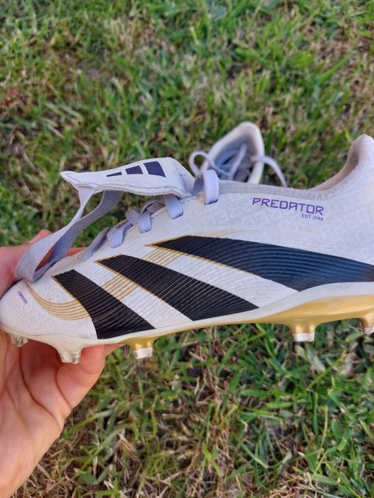 Chuteiras Adidas Predator (Tamanho 31)