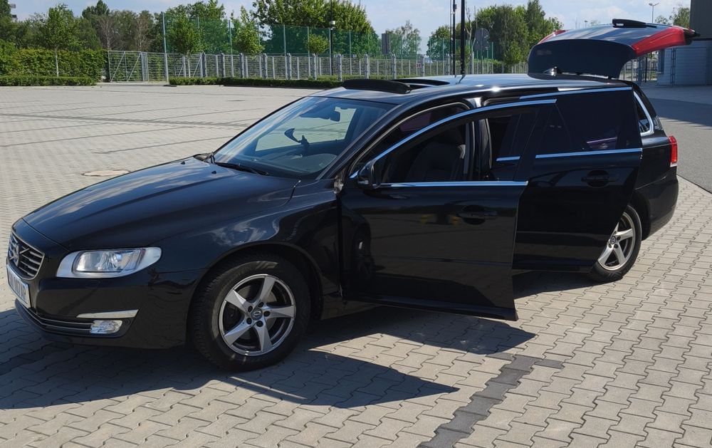 Samochód marki Volvo V70