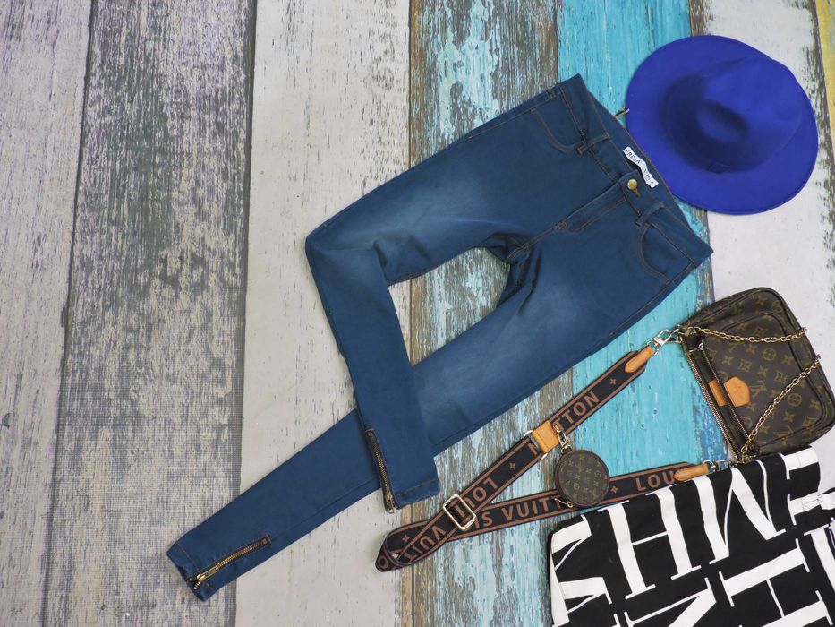 VRS Spodnie rurki jeans zamki M