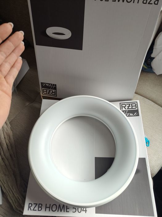 2 lampy nowe, plafon