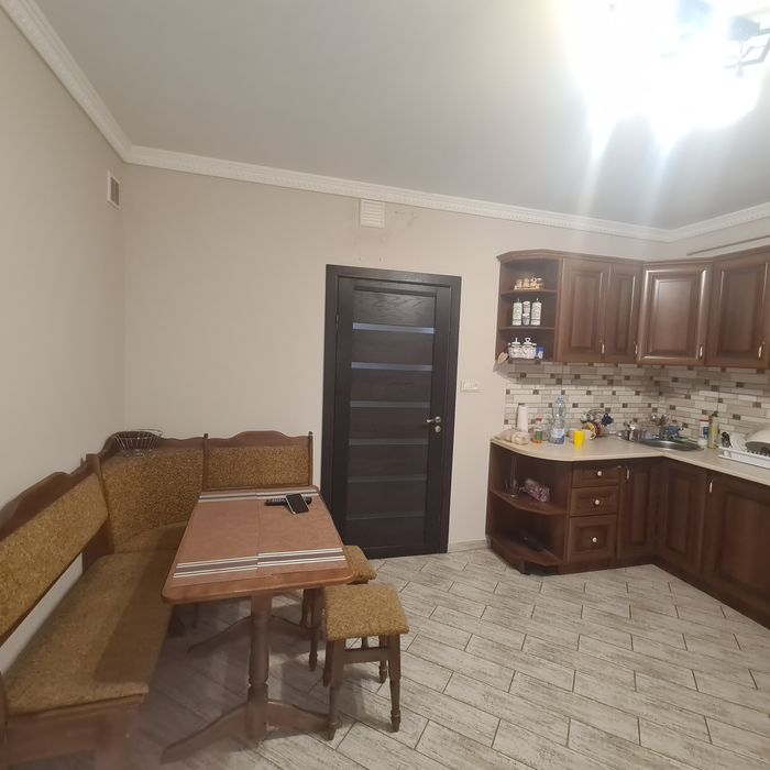 Продається чудовий сімейний будинок в м.Берегове.