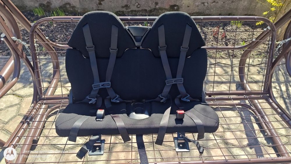 Додатковий ряд дитячих сидінь Tesla Model S оригінал нові 3 ряд