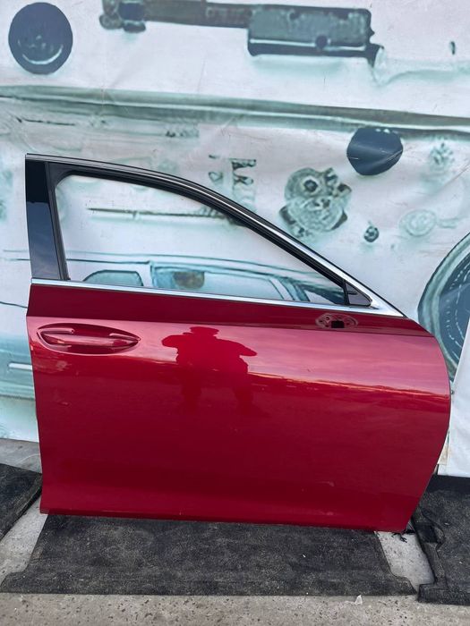 Двері передні праві на Lexus ES Лексус 19-24 року