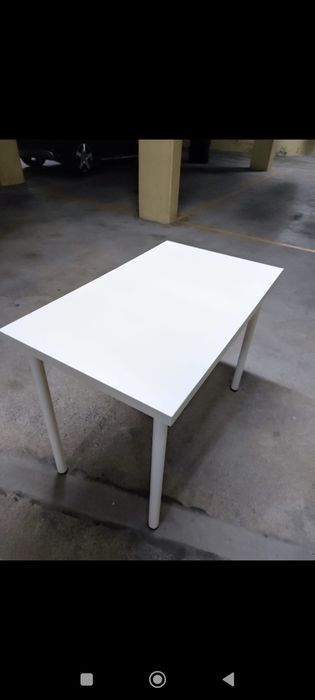 Mesa branca ikea
