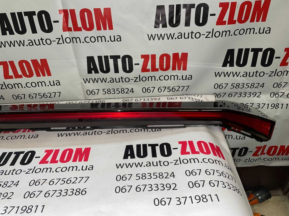 Задній ліхтар бленда Honda CIVIC X купе 2015-2019 33700-TBG-A011