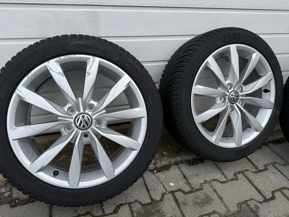 FELGI ALUMINIOWE VW 17″ z oponami wielosezonowymi Kleber