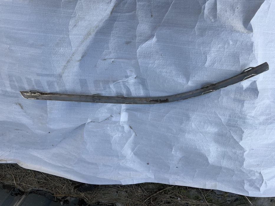 Молдинг заднього бампера Passat B7 універсал, європа