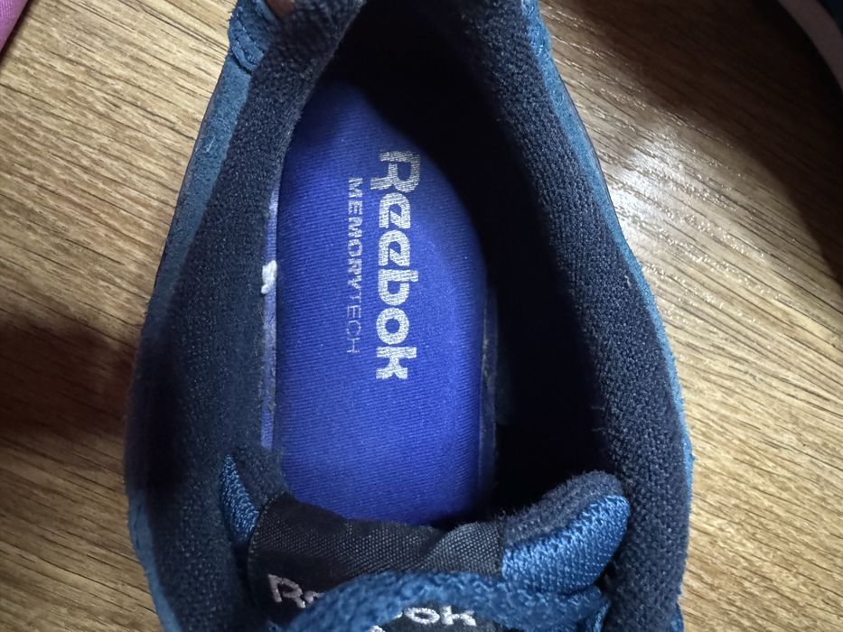 Zamszowe sneakersy Reebok 37,5