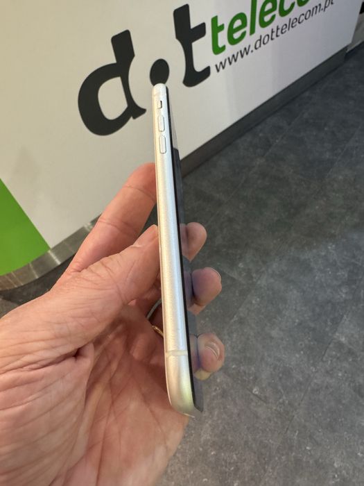 iPhone 11 64GB - Garantia