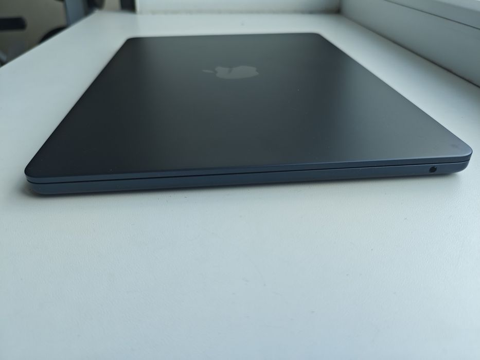 MacBook Air m4 16/256