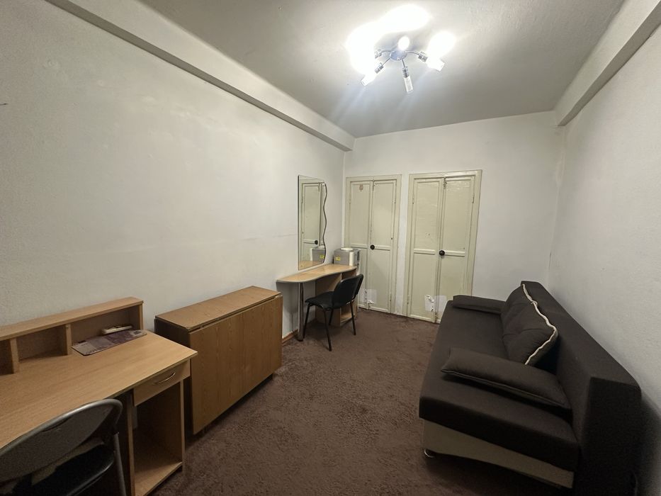 3-кімнатна на Нижньодніпровській 5/5 пов.