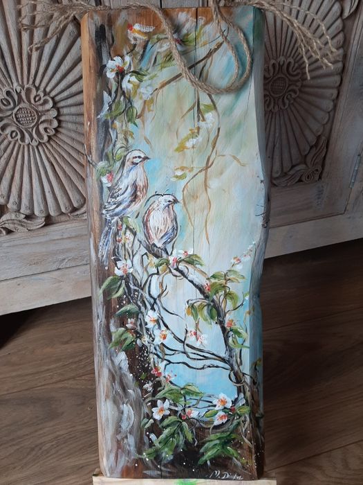 Ptaszki na postarzałej desce