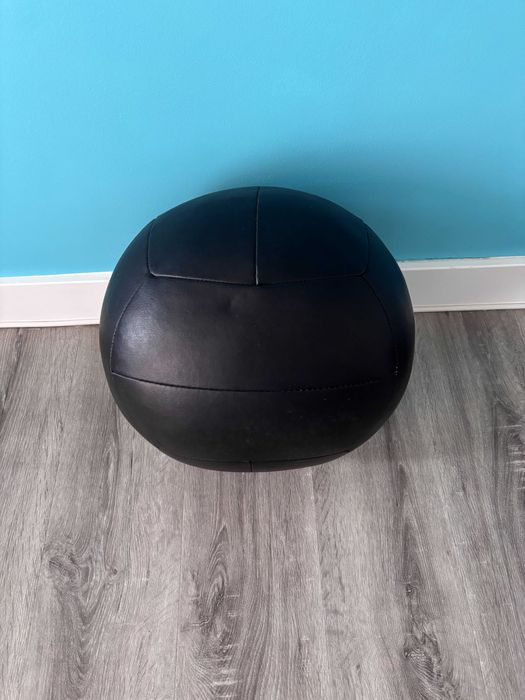 Wall Ball            .461548680528547841