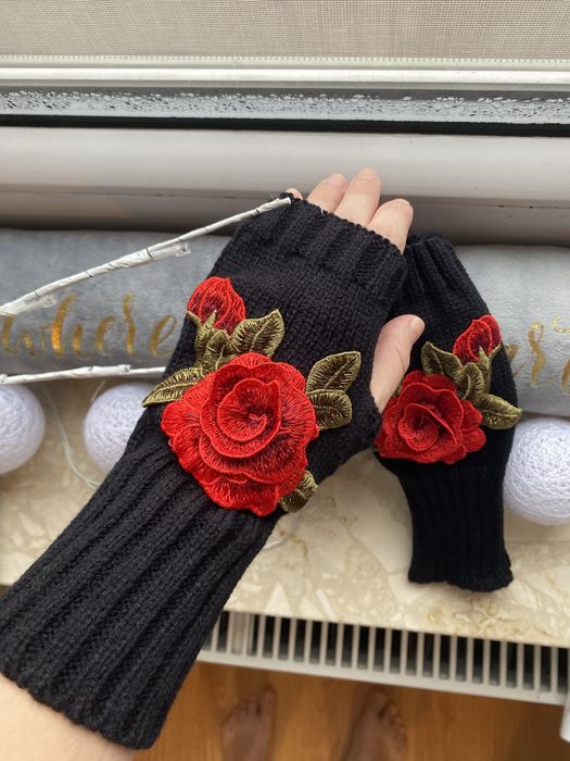 Rekawice mitenki róża 3D bez palców
