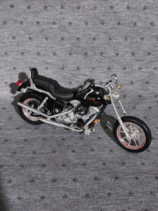 9 Harley Davidson maisto