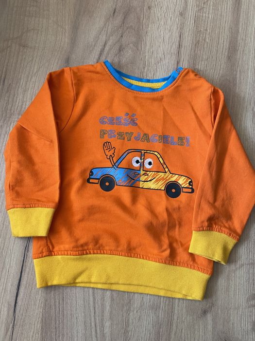 Sweter z aplikacją auta