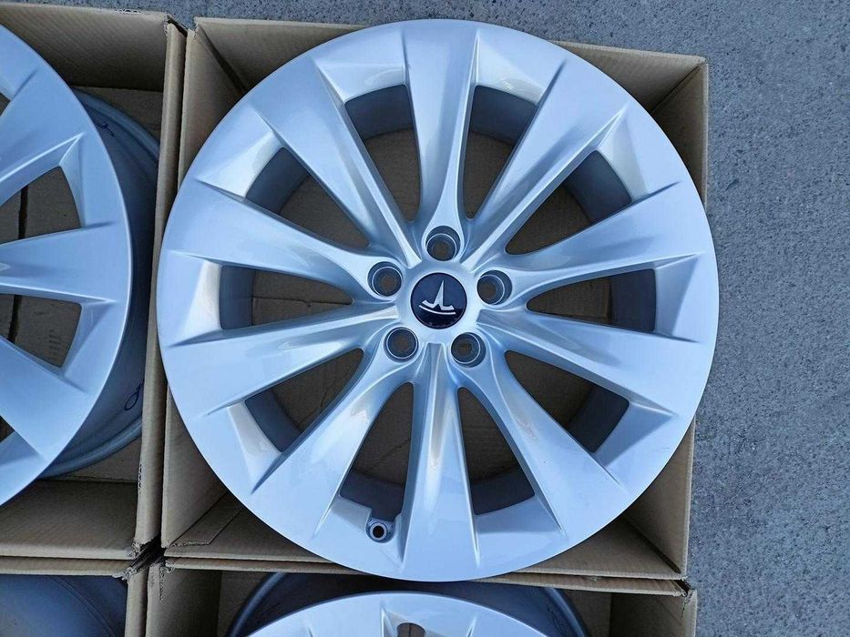 Oryginał felgi 20cali Tesla model X 5x120 nr2165