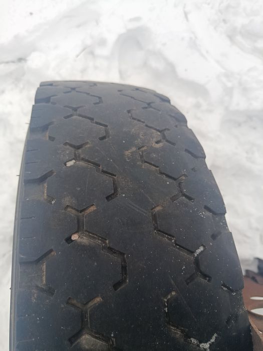 Шина Boto 235 / 70 /17.5