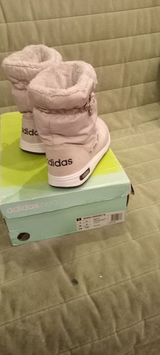 Жіночі зимові чоботи сапоги дутікі Adidas Warm comfort 36р