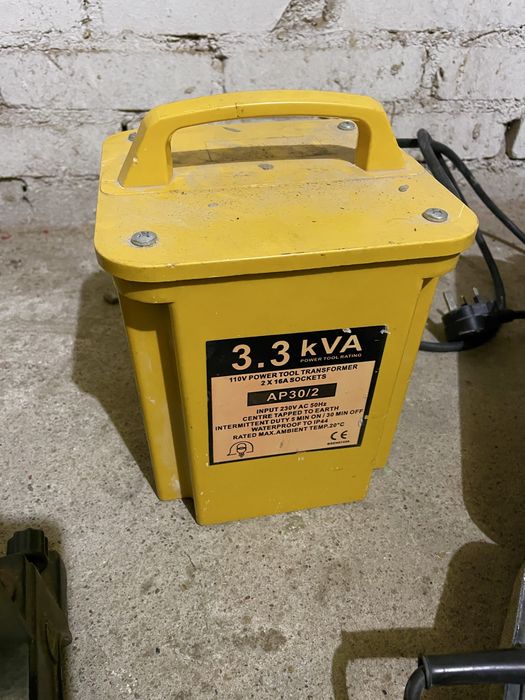 Makita Zestaw Piła Ukosowa Szlifierka i Transformator 110V