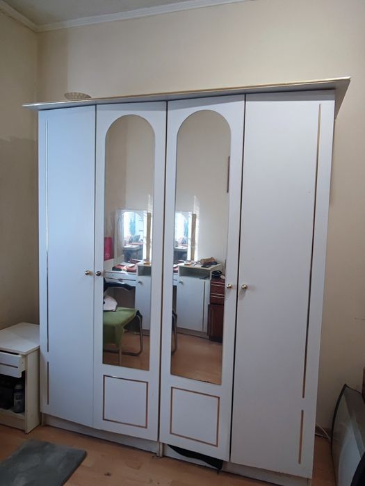 Меблі для вітальні комплект