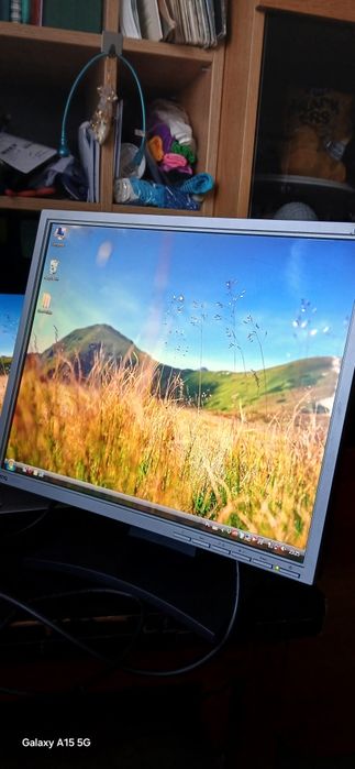 Monitor BenQ FP73G