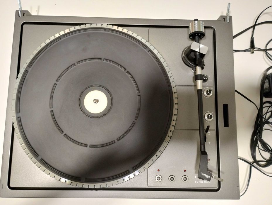 Gramofon Thorens TD 105 MK 2
