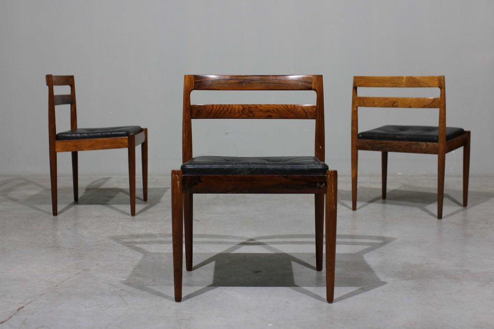 Conjunto de 6 cadeiras Kai Kristiansen modelo 301 em pau santo