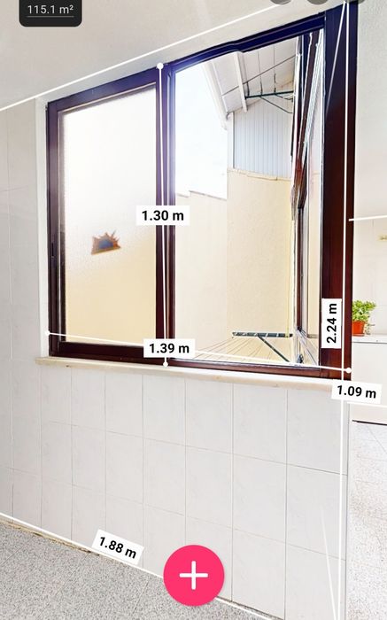 Caixilharia | Janelas alumínio com guardas