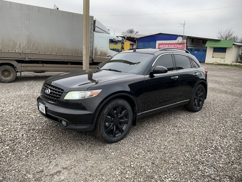 Продам хорошую Инфинити FX35