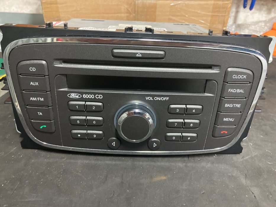 Rádio ford cd6000